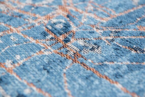 Louis De Poortere tappeto Cities Tokyo 9314 Conductive Blue zoom 1