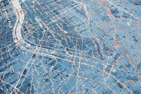 Louis De Poortere tappeto Cities Tokyo 9314 Conductive Blue zoom 2