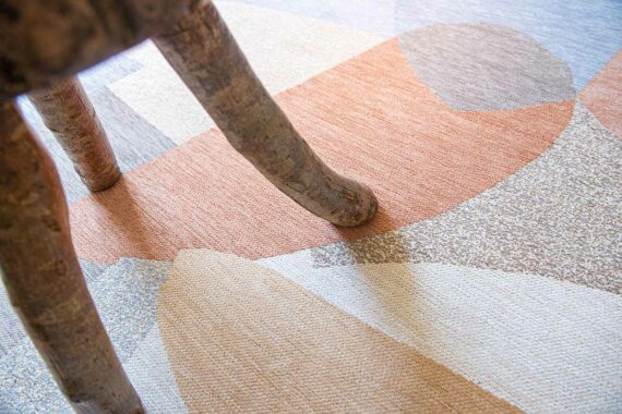 Louis De Poortere tappeto Gallery Shapes 9370 Secret interior 2