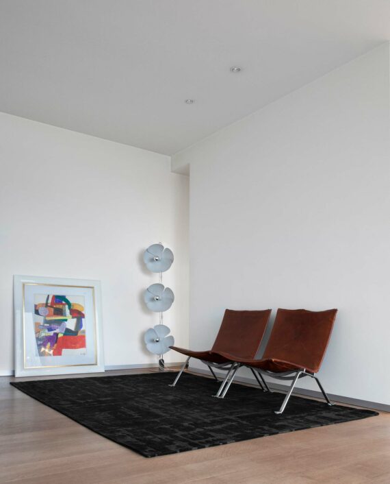 Louis De Poortere tappeto LX 9200 Structures Baobab Black Water interior 1